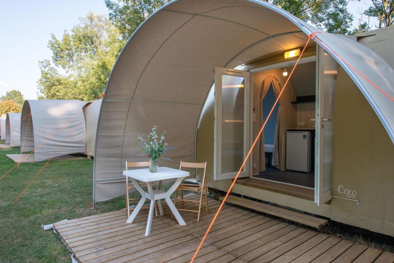 Camping Aux Rives Du Soleil Pont-de-Vaux Exterior foto